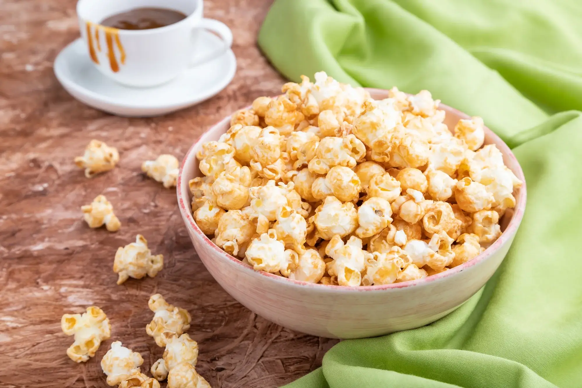 Pipoca na airfryer crocante e dourada